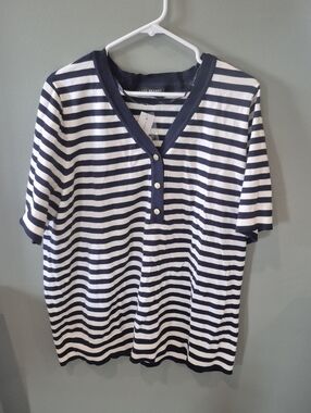 NWT Calvin Klein Navy and White Striped Top Size 22/24